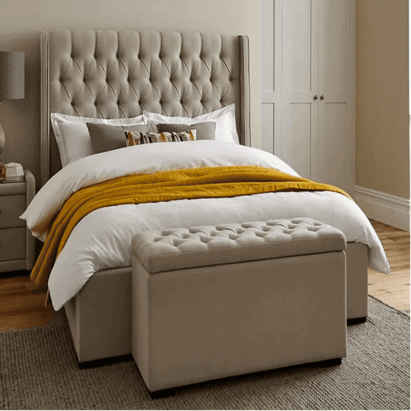 Straight Quilt Luxury Bed in Suede - Oak Inside